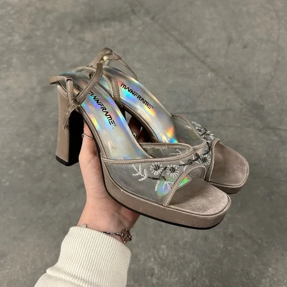 Vintage 90s Y2k silver floral beaded heeled sandals 6.5